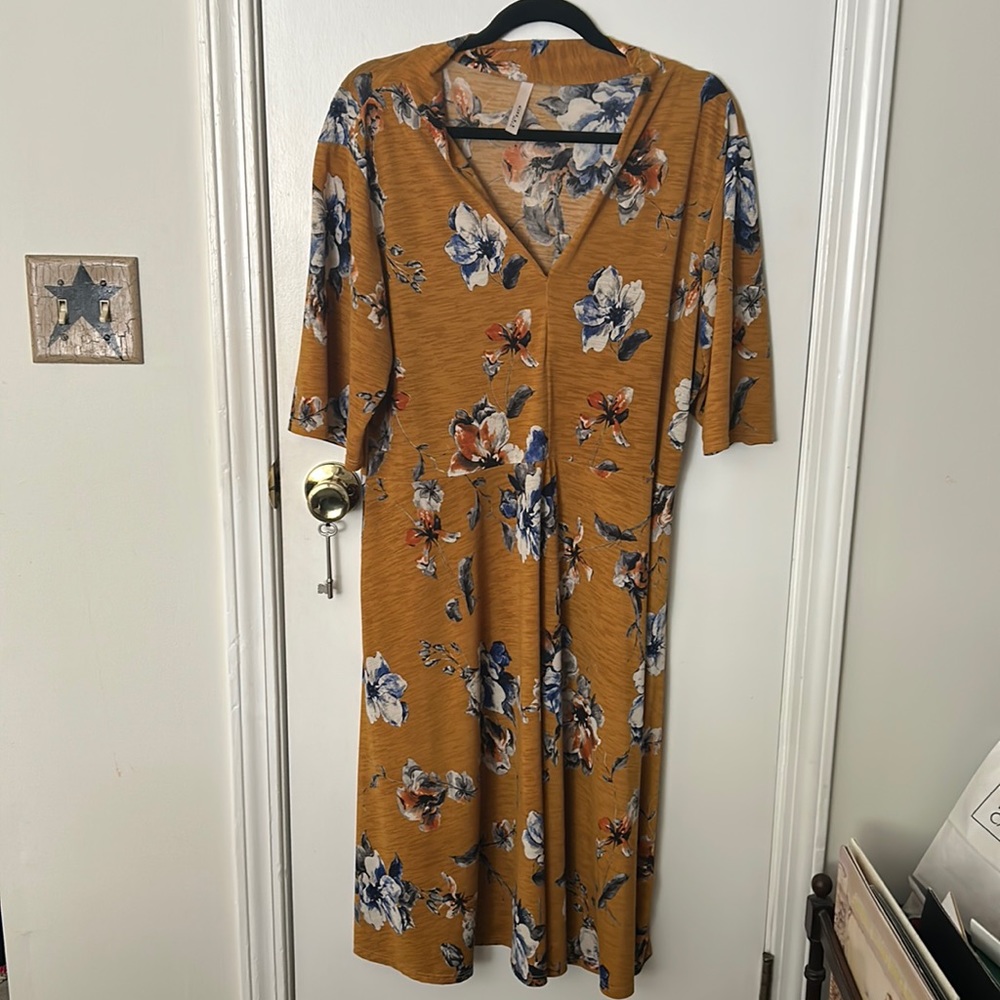Gorgeous Floral Dress | SIZE 18 | MUSTARD + BLUE
